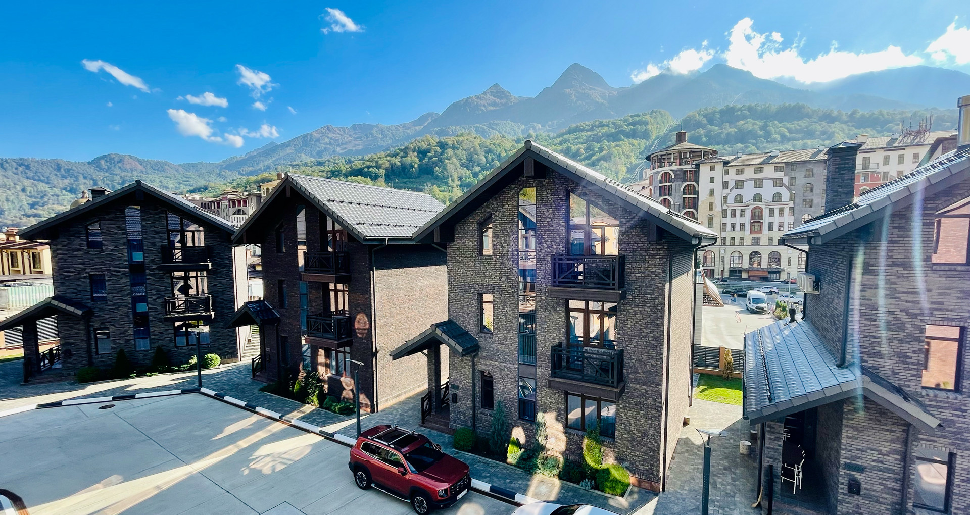 КП Gorky Village 540 (Горки Вилладж 540) — коттеджный посёлок в Красная Поляна, Сочи — фото 2
