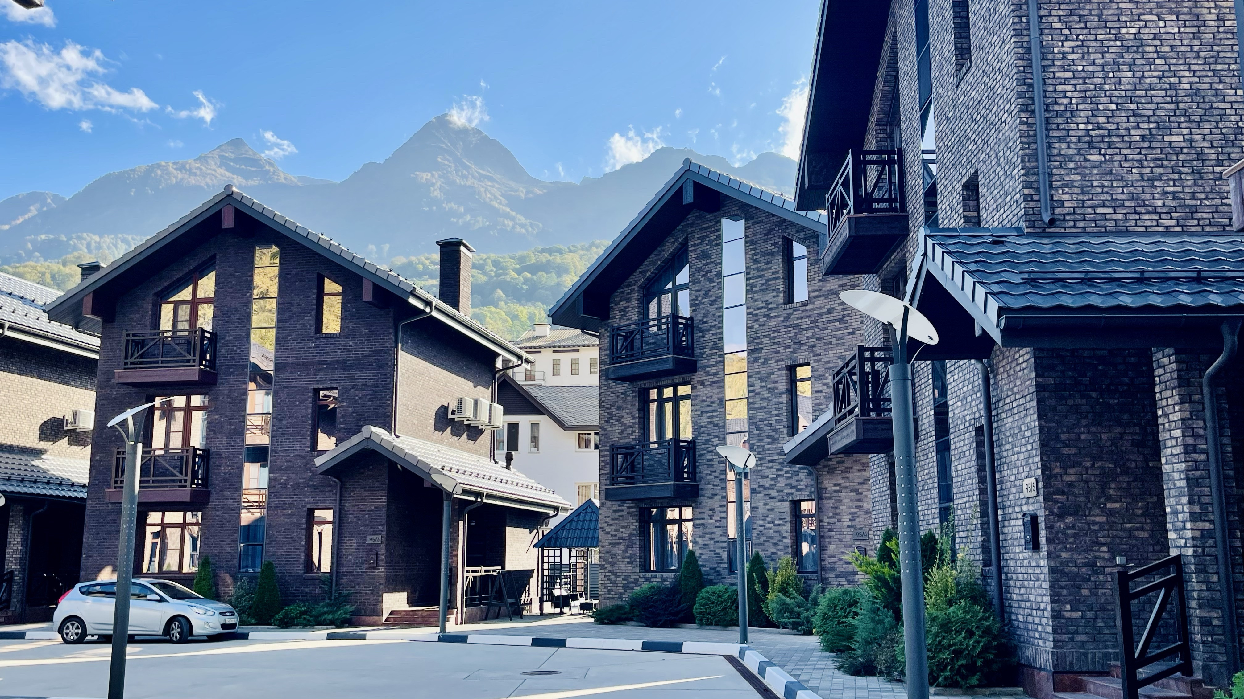 КП Gorky Village 540 (Горки Вилладж 540) — коттеджный посёлок в Красная Поляна, Сочи — фото 6