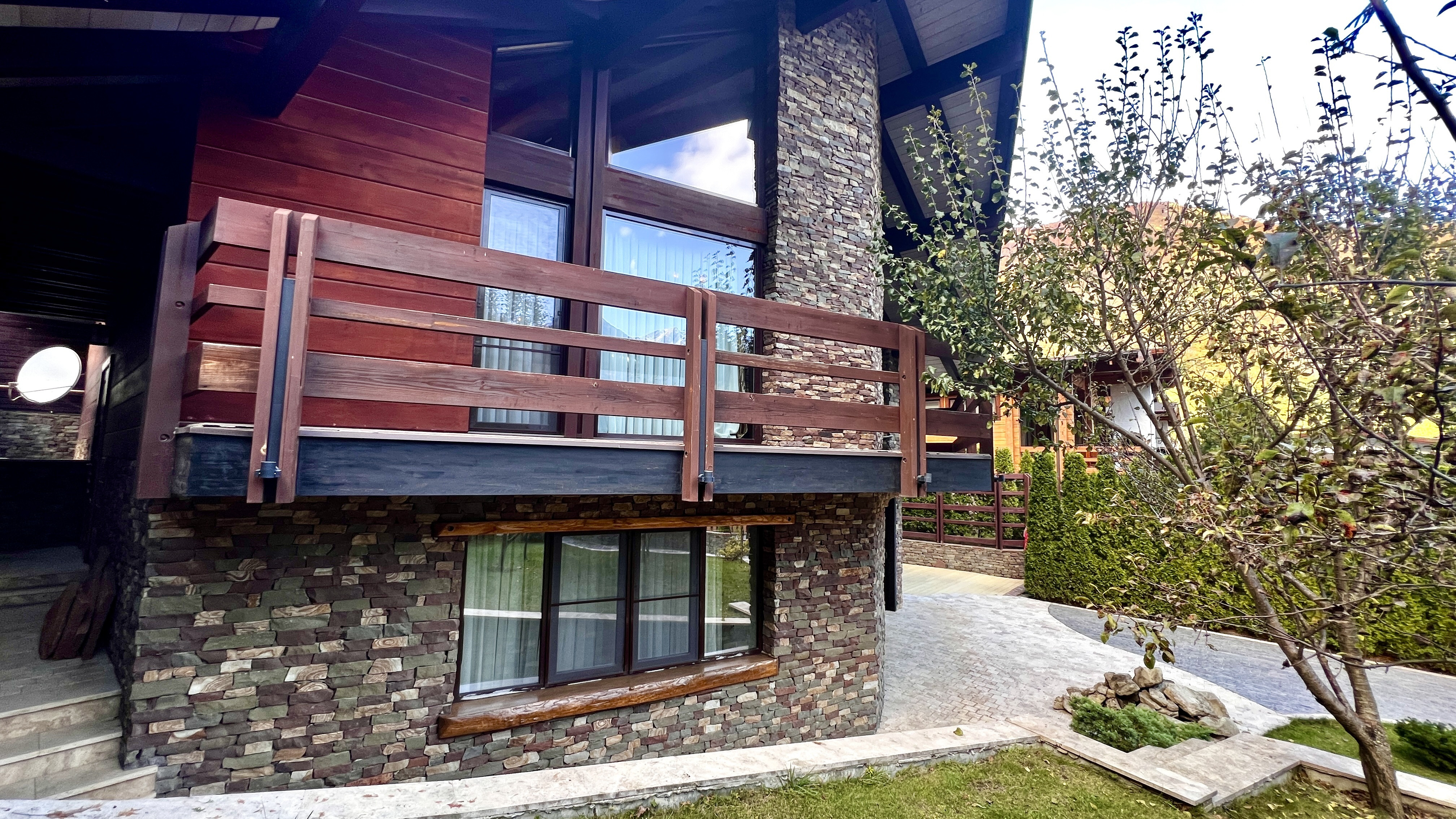 КП Villa Les Amis ( Вилла Семья) — коттеджный посёлок в Красная Поляна, Сочи — фото 10